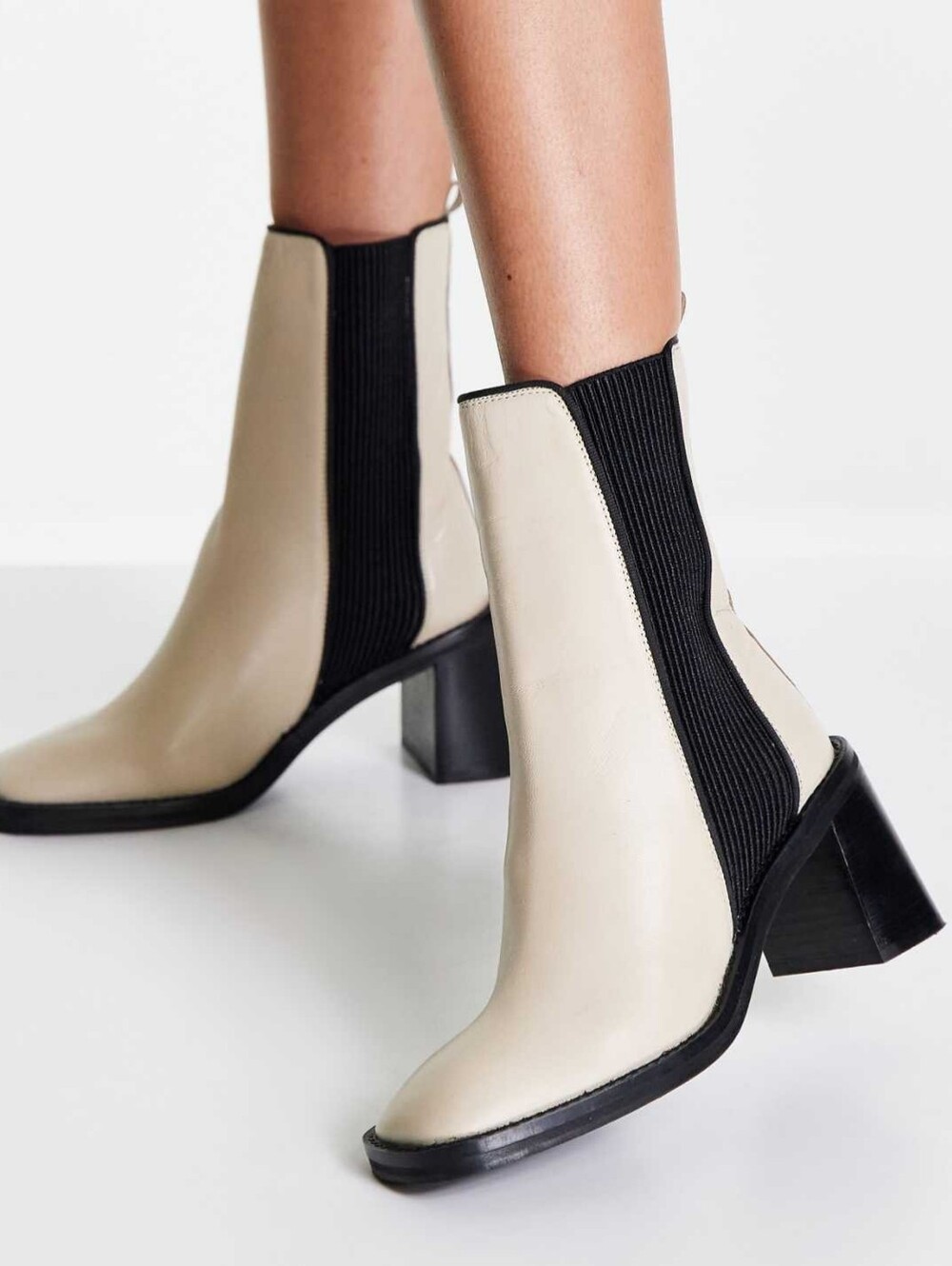ASOS DESIGN Ratings Off-White Leather Chelsea Boots Square Toe Block Heel- Sz 12